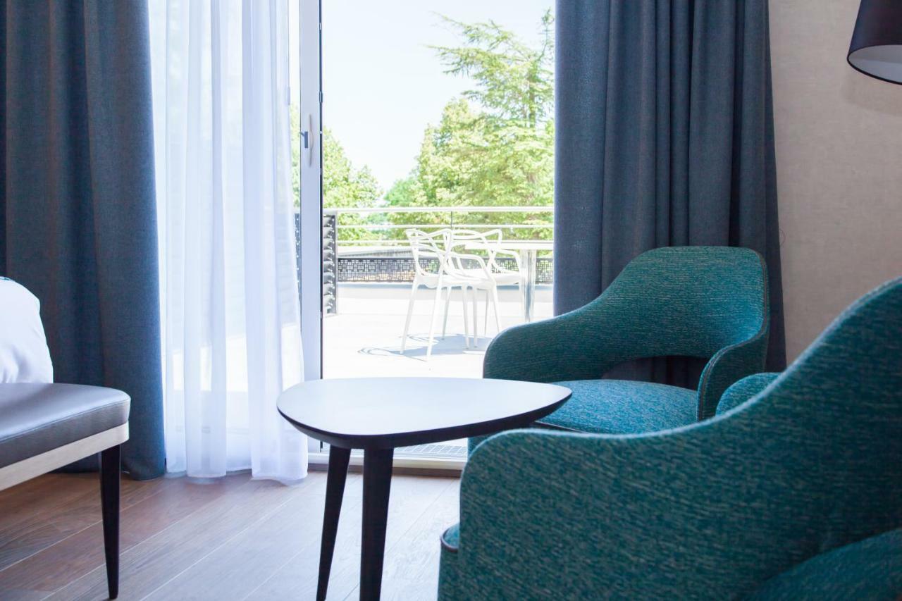 Logis Hotel Relais Saint Jacques - Chateauroux Deols Ngoại thất bức ảnh
