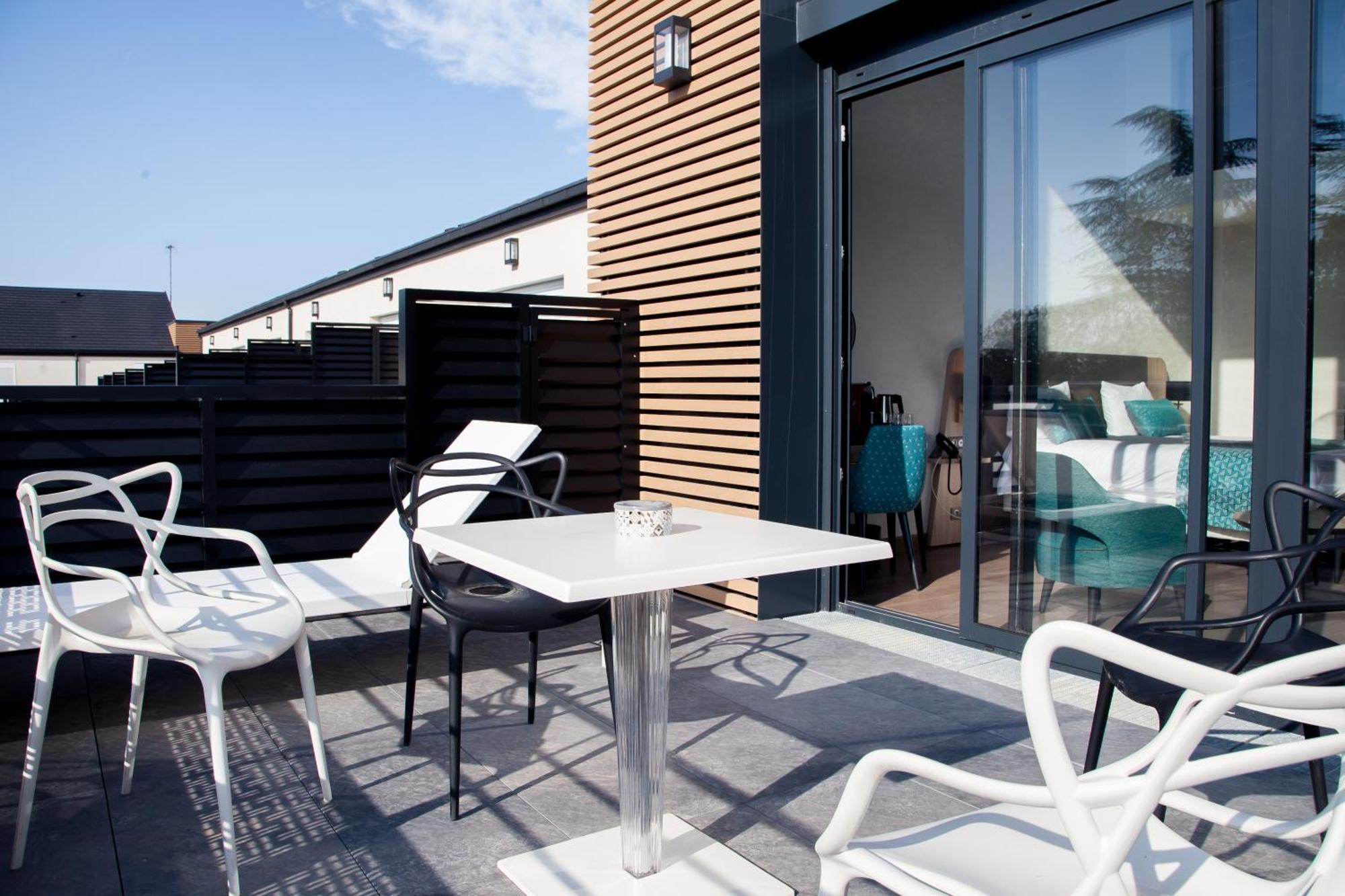 Logis Hotel Relais Saint Jacques - Chateauroux Deols Ngoại thất bức ảnh